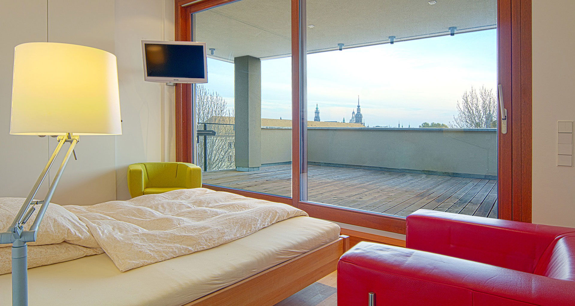 Detailansicht Schlafraum und Terrasse- Columbus Dresden
